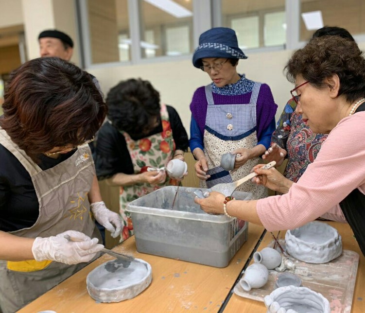 건국사회미술도예원